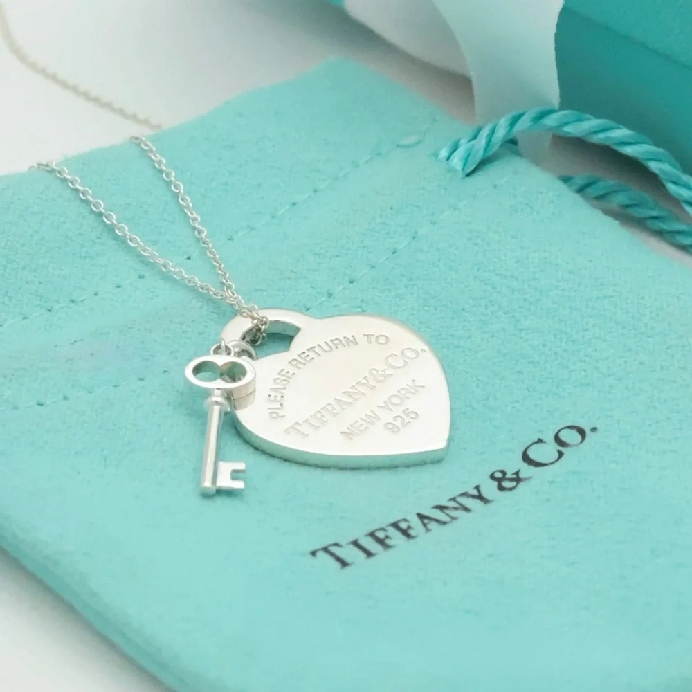 Authenticated Tiffany & Co. Return to Tiffany Heart Tag Key Necklace Pendant 18” - Picture 6 of 13